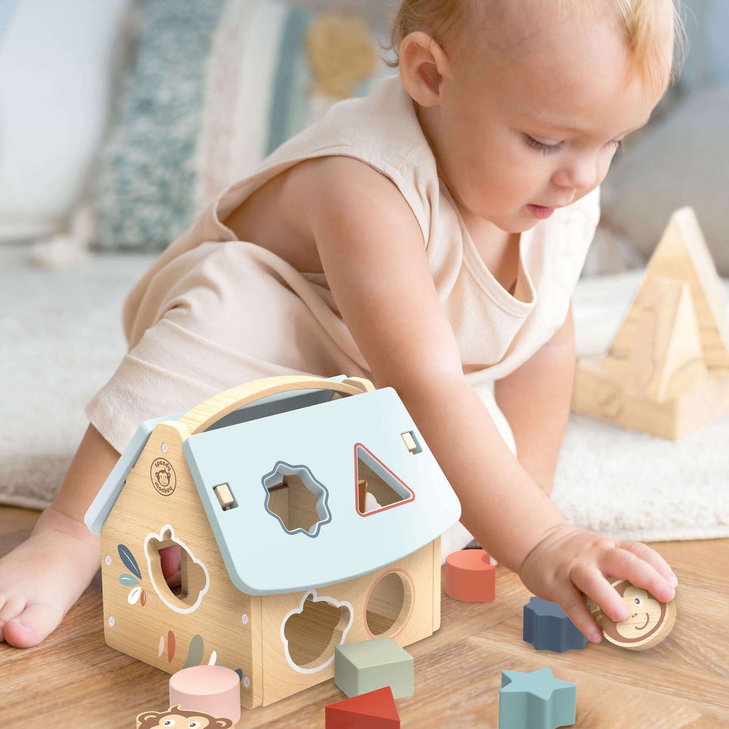 Speed Monkey House Shape Sorter with 8 Blocks
