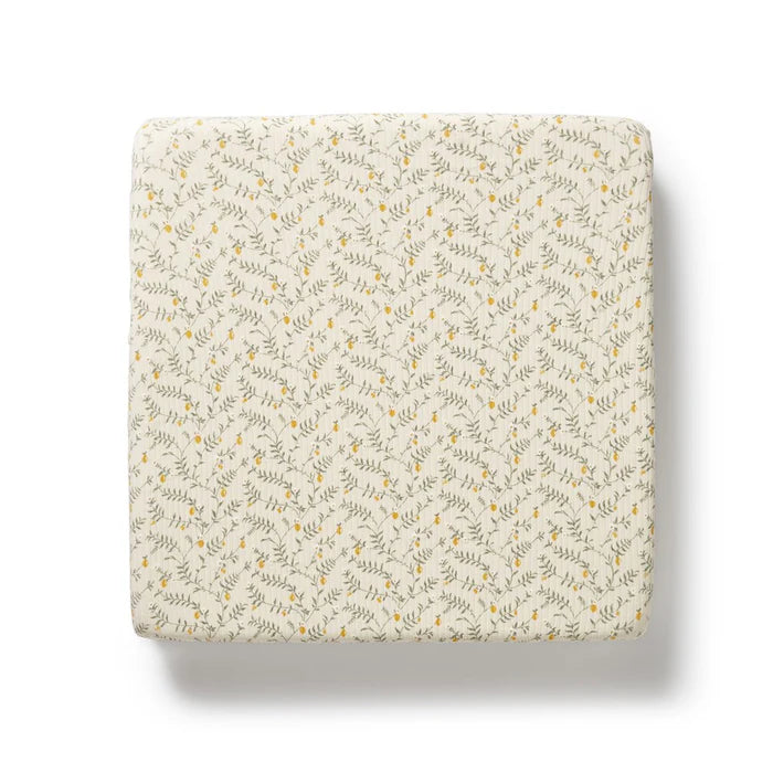 Wilson & Frenchy Lemon Leaf Organic Cot Sheet