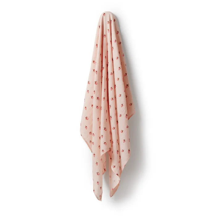 Wilson & Frenchy Strawberry Kisses Organic Muslin